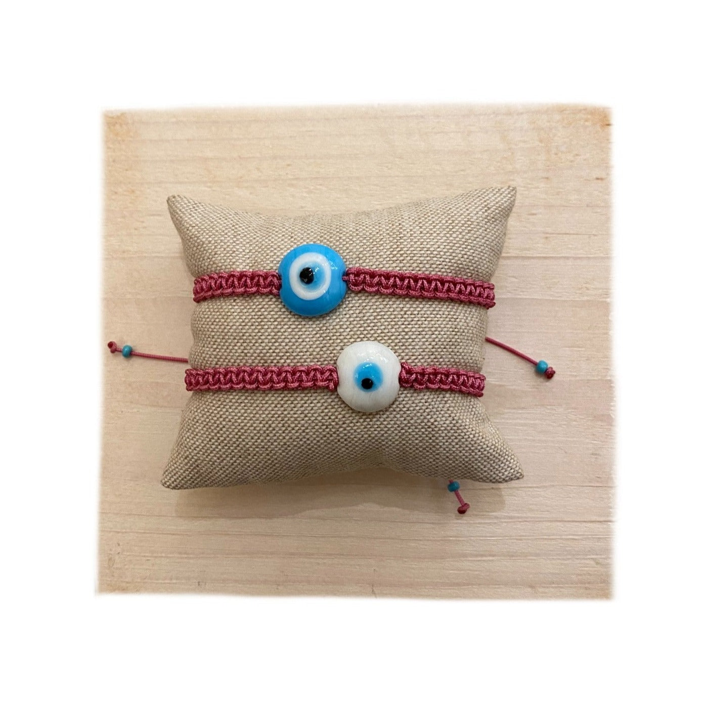 Big Eye Macramé bracelet